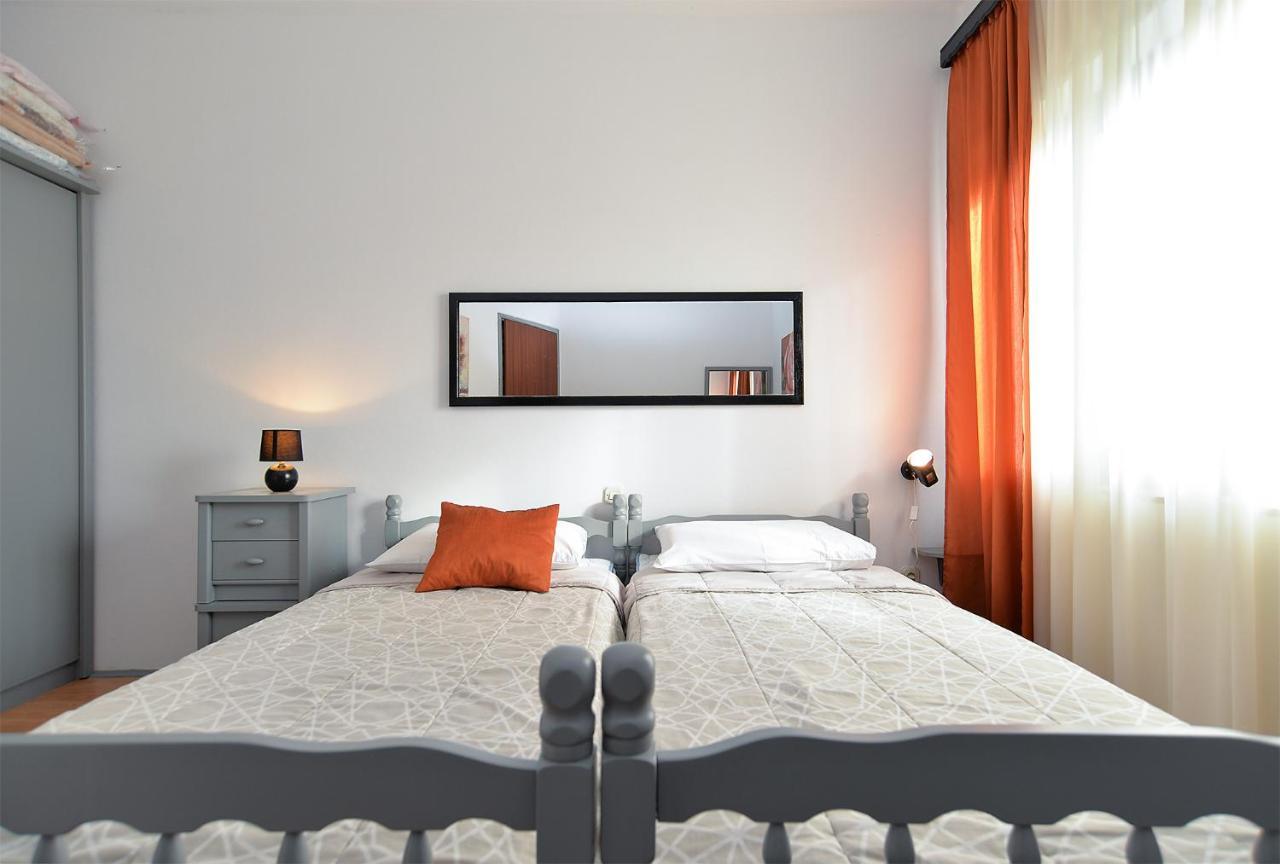 Apartments Jadranka 1279 Помер Екстериор снимка