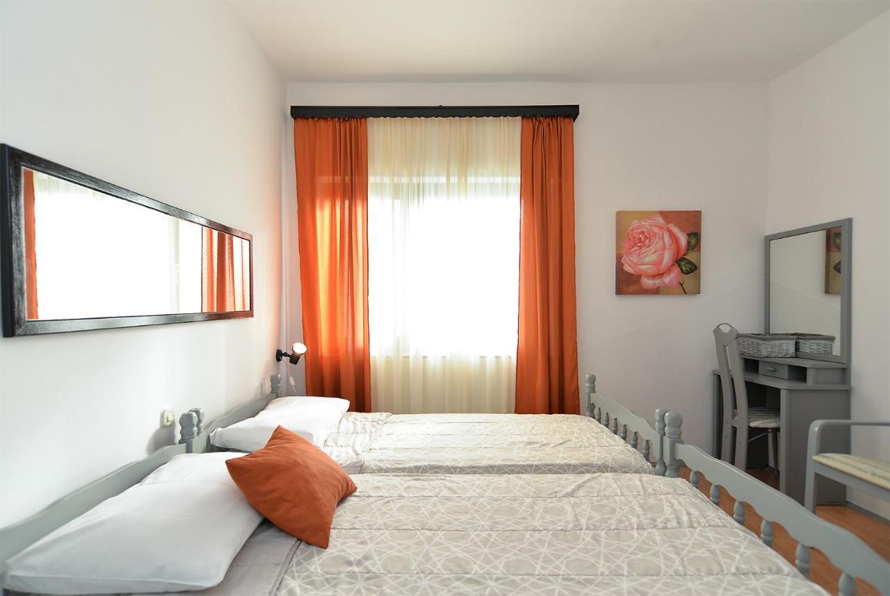 Apartments Jadranka 1279 Помер Екстериор снимка