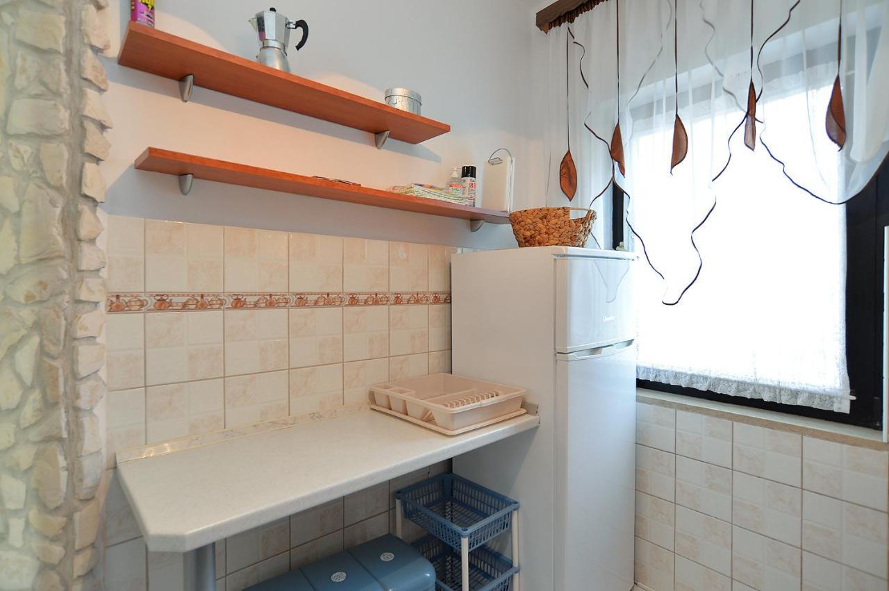 Apartments Jadranka 1279 Помер Екстериор снимка
