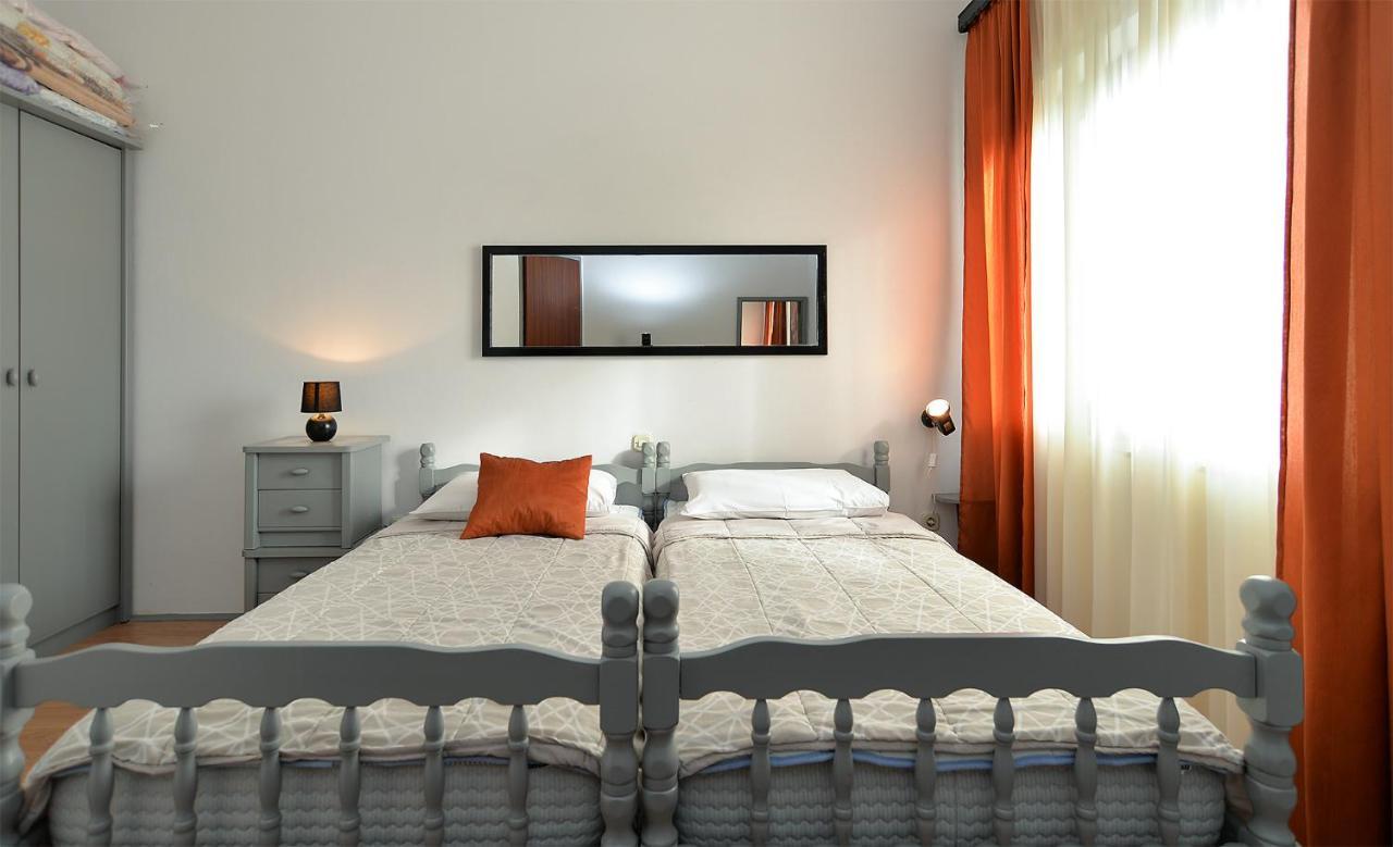 Apartments Jadranka 1279 Помер Екстериор снимка