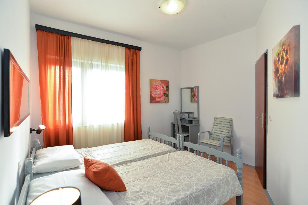 Apartments Jadranka 1279 Помер Екстериор снимка