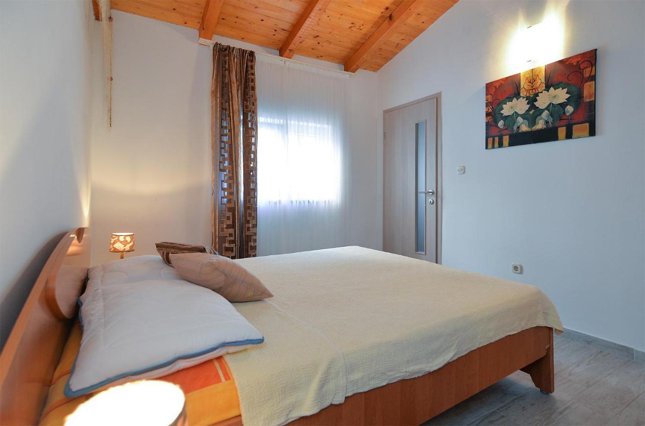 Apartments Jadranka 1279 Помер Екстериор снимка