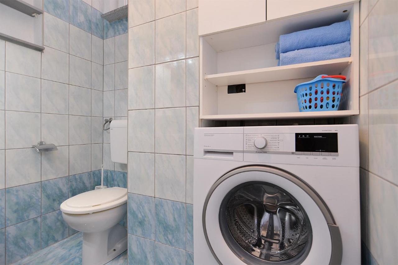 Apartments Jadranka 1279 Помер Екстериор снимка