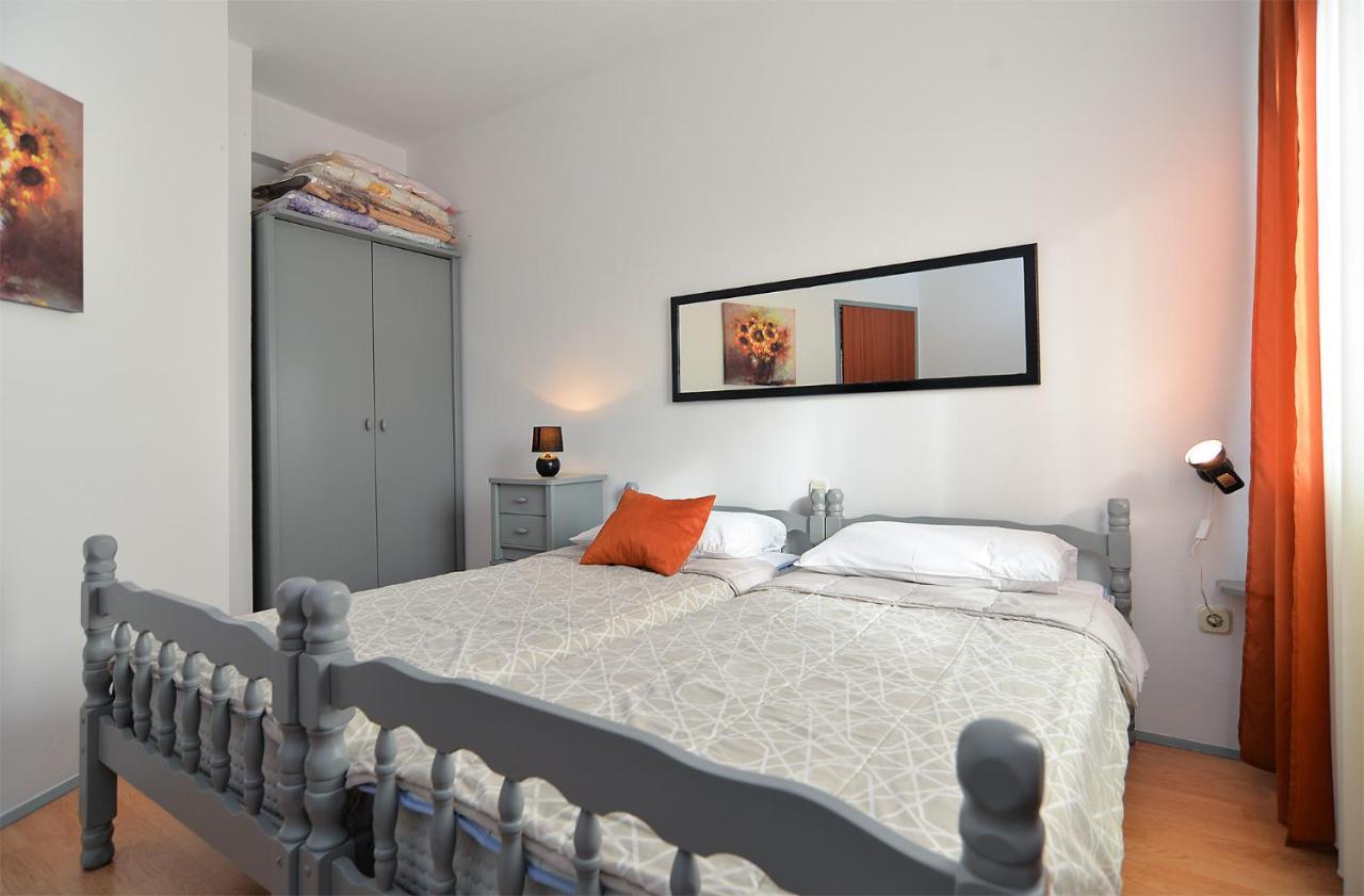 Apartments Jadranka 1279 Помер Екстериор снимка
